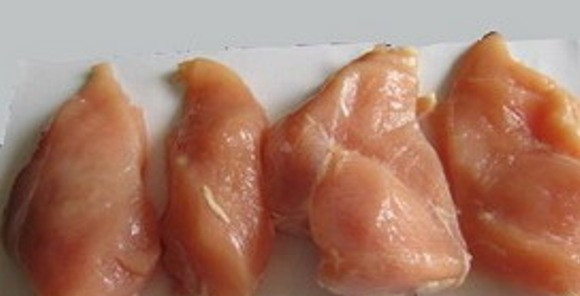 1. Этап. Курица с дыней: Куриную грудку помыть , обсушить.