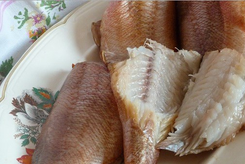 1. Этап. Копченый морской окунь: Вот копченый морской окунь и готов. Приятного аппетита!