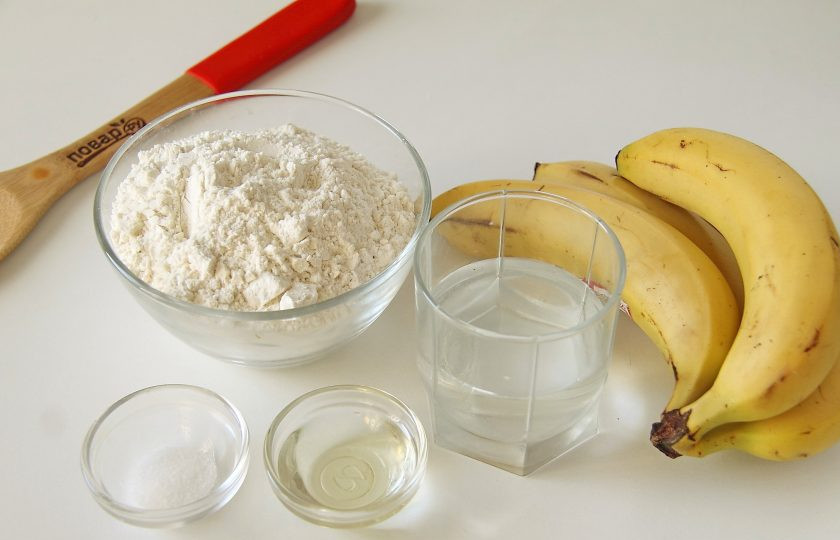1. Этап. Банановые вареники: Подготовьте все ингредиенты.