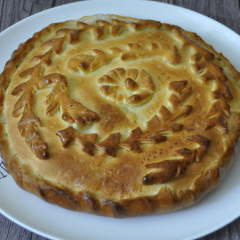 Пирог с корюшкой