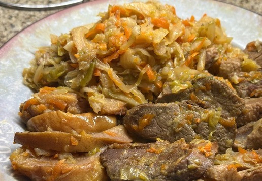 1. Этап. Утиная грудка в капусте: Тем более грудь утиная, которая с капустой сочетается на уровне «идеально».