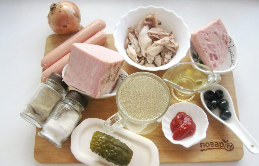 1. Этап. Солянка без копченостей: Подготовьте ингредиенты для приготовления солянки.