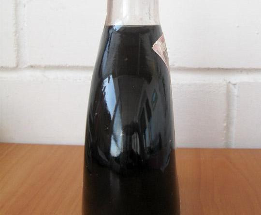 1. Этап. Наливки из ягод: По истечении времени наливку необходимо несколько раз профильтровать и разлить по бутылкам. Напиток в итоге получается не очень крепкий (примерно 20 градусов), но невероятно вкусный.