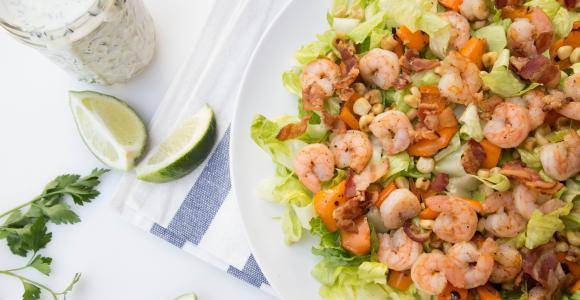 1. Этап. Салат с креветками американский: Перед подачей салата заправьте его заправка для овощного салата.