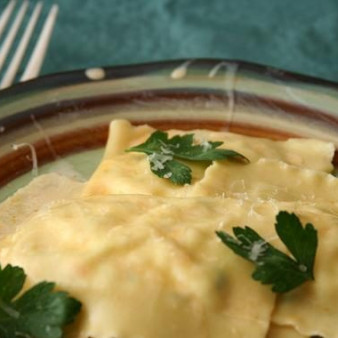 Равиоли с креветками и рикоттой