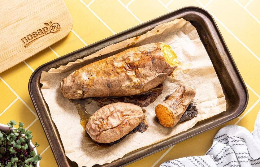 1. Этап. Фалафель из батата: После остудите. Очистите от кожуры.