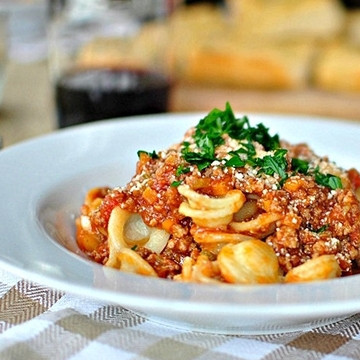 1. Этап. Болоньезе: 12. Болонезе - классический соус к пасте, особенно спагетти. Сварите и подавайте. Приятного аппетита