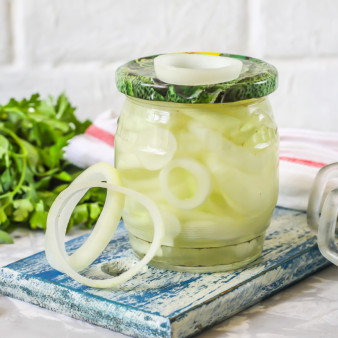 Маринованный лук кольцами на зиму