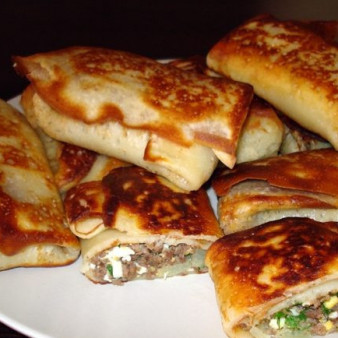 Блинчики с мясом и яйцом