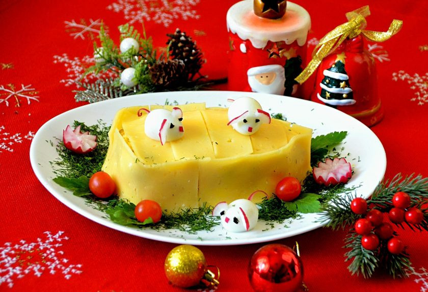 1. Этап. Салат Сырный ломтик на год Крысы: Посадите на 