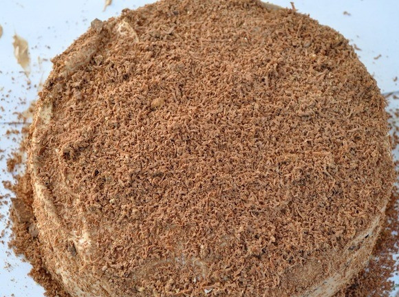 1. Этап. Торт Трюфельный: 7. Пропитавшийся торт посыпаем какао-порошком, выкладываем на блюдо и подаем к праздничному столу. Приятного аппетита!