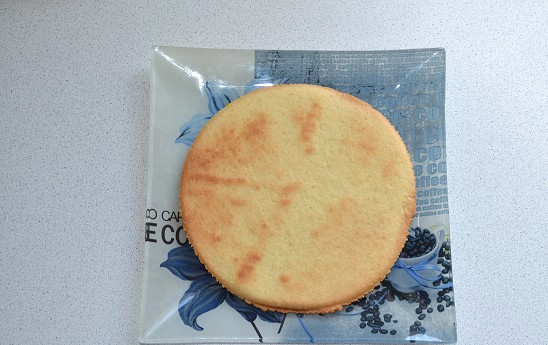 1. Этап. Торт Вера: Можно приступать к сборке торта.