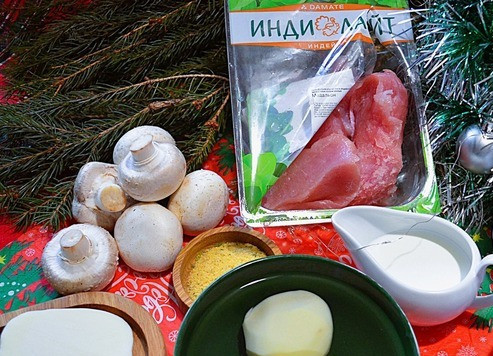1. Этап. Индейка с грибами и картофелем: Приготовить продукты.