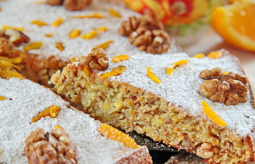 1. Этап. Апельсиновый пирог с орехами: Пирог получается невероятно ароматным и очень вкусным, рекомендую попробовать! Приятного аппетита!