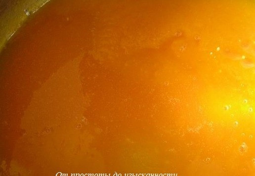 1. Этап. Напиток из тыквы и грейпфрута: Из грейпфрута выжмите сок, добавьте к тыквенному 