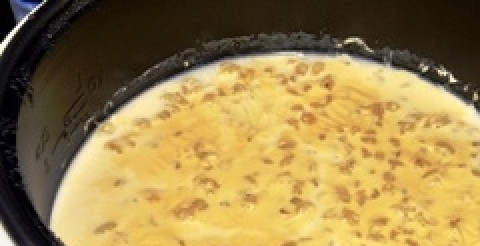 1. Этап. Каша из овса: Доведите кашу до кипения. Затем поставьте режим 