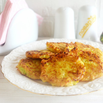 Оладьи из кабачков и картофеля