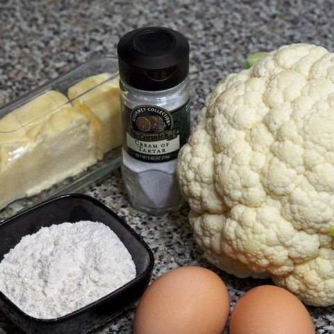 1. Этап. Гарнир из цветной капусты: Подготовим все ингредиенты.