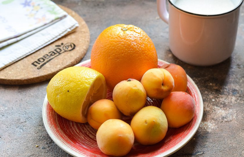 1. Этап. Фанта из абрикосов на зиму: Подготовьте ингредиенты.