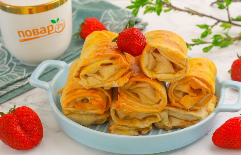 1. Этап. Лаваш с творогом в аэрогриле: Выложите горячий лаваш с творогом из аэрогриля на тарелку и подайте к столу с различными напитками: чаем, кофе, молоком или лимонадом. Приятного вам аппетита!