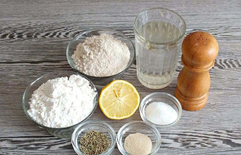 1. Этап. Хлеб Гурман: Подготовьте необходимые ингредиенты.