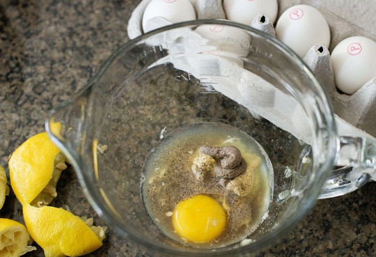 1. Этап. Салат Цезарь легкий: 1. Главный компонент блюда, без которого невозможно представить себе 