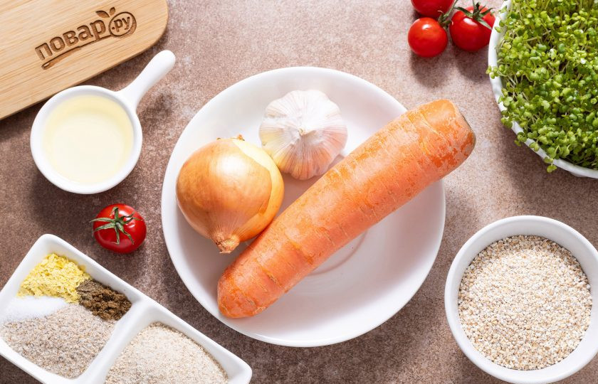 1. Этап. Котлеты из ячневой каши: Подготовьте все ингредиенты.