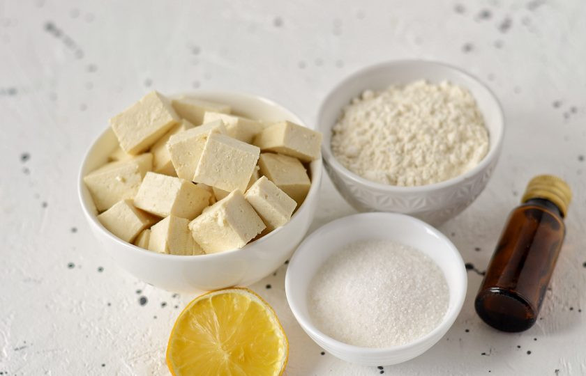 1. Этап. Ленивые вареники без яиц: Подготовьте все ингредиенты.