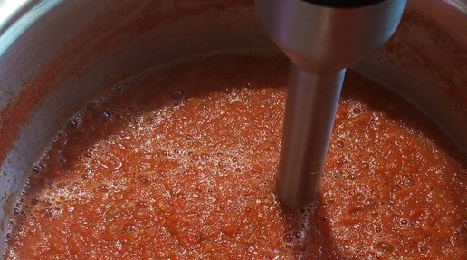 1. Этап. Кетчуп А-ля Хайнц: Измельчить сваренную смесь блендером