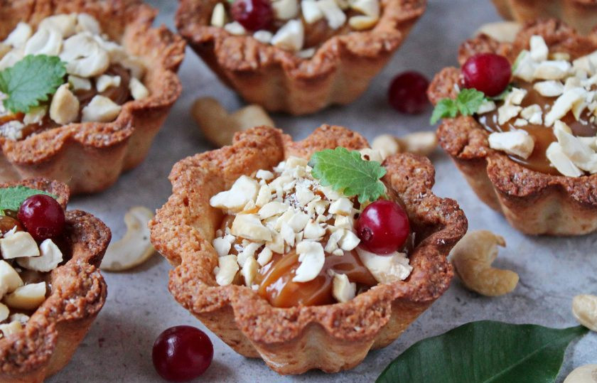 1. Этап. Пирожное Корзиночки с вареной сгущенкой и орехами: Приятного аппетита!