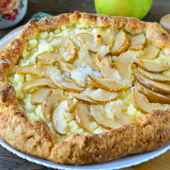 Галета с яблоками и творогом