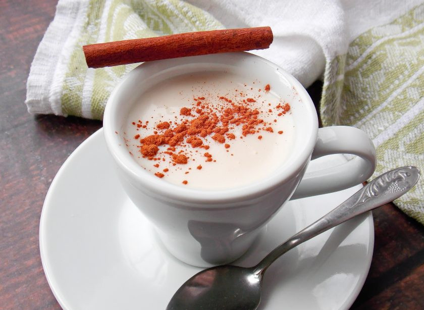 1. Этап. Салеп: Разлейте по чашкам, посыпьте молотой корицей и сразу подавайте к столу.