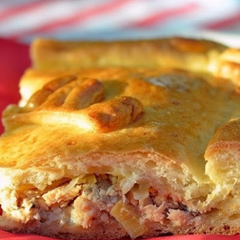 Рыбный пирог из песочного теста