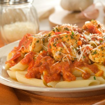 Garlic Chicken and Penne Arrabbiata