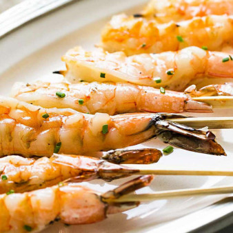 Grilled Garlic Shrimp Skewers