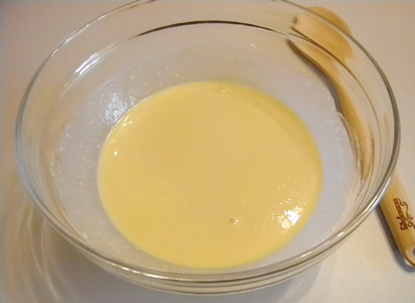 1. Этап. Заварные блины на молоке: Тесто готово к завариванию. Проследите, чтобы не было мучных комочков.