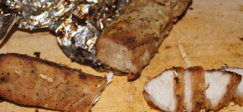 1. Этап. Мясо для бутербродов: 8. Достаю мясо и разворачиваю фольгу, нарезаю небольшими кусочками.