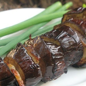 Баклажаны с салом на мангале