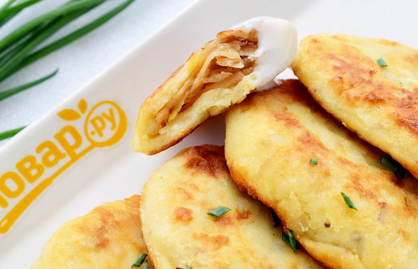 1. Этап. Картопляники с постной начинкой: Приятного аппетита!