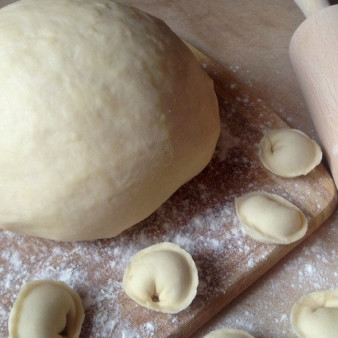 Тесто для пельменей классическое