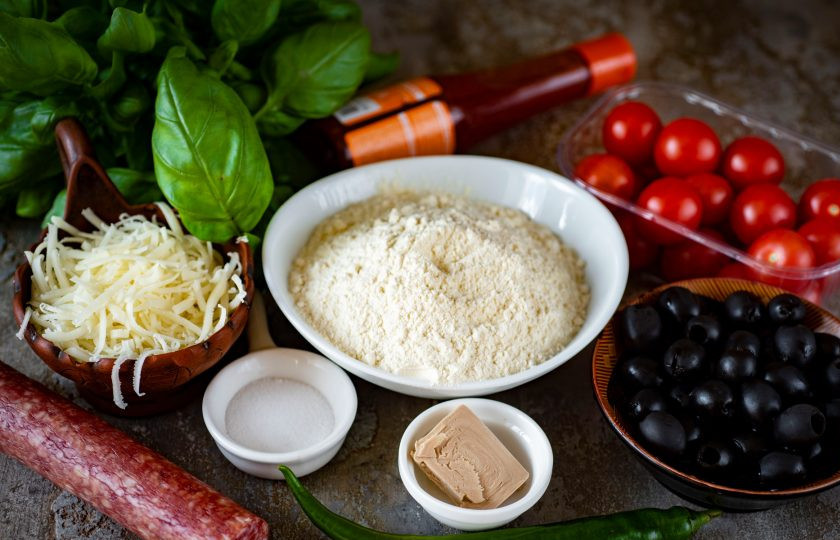 1. Этап. Мексиканская острая пицца: Все ингредиенты соберите по указанному списку.