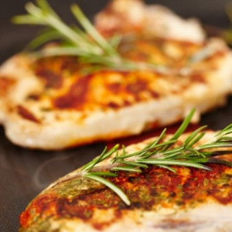 Свиная грудинка на кости