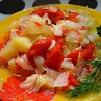 Диетическое овощное рагу в мультиварке