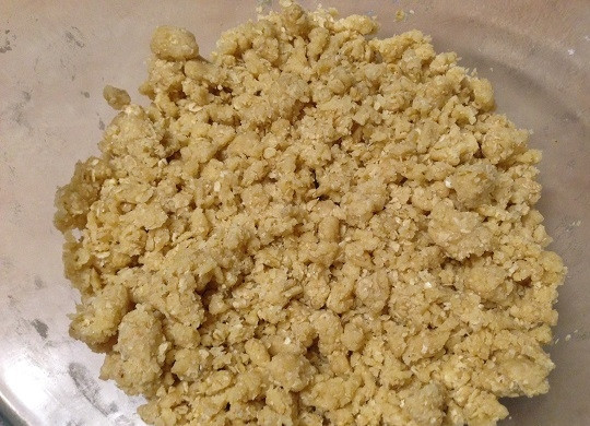 1. Этап. Шоколадная Кармелита: 4. И вот что у нас получается: не тесто, не крошка :)