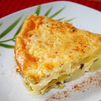 Картошка со свининой и грибами в мультиварке