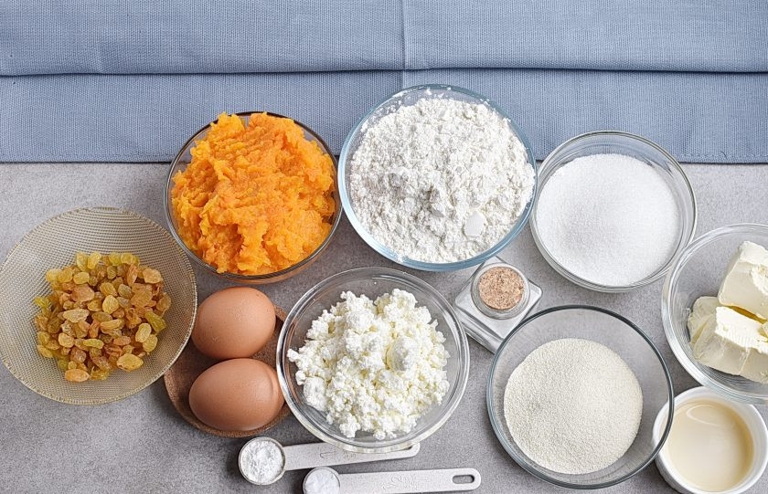 1. Этап. Пирог из тыквы в мультиварке: Подготовьте ингредиенты.