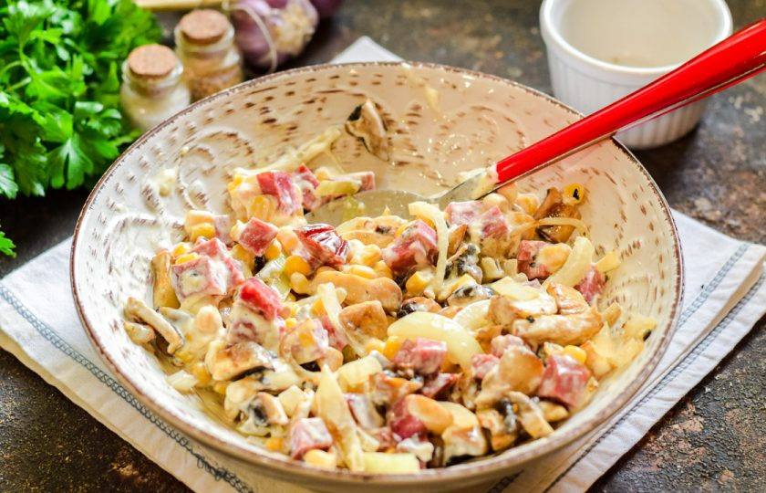 1. Этап. Салат Соренто: Перемешайте все и подавайте салат к столу.