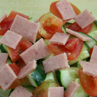 Салат Русская красавица с ветчиной