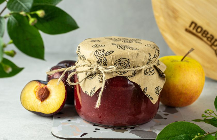 1. Этап. Яблочное пюре со сливами на зиму: Яблочное пюре со сливами на зиму готово.