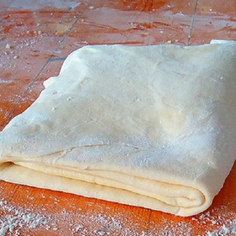 Слоеное пресное тесто